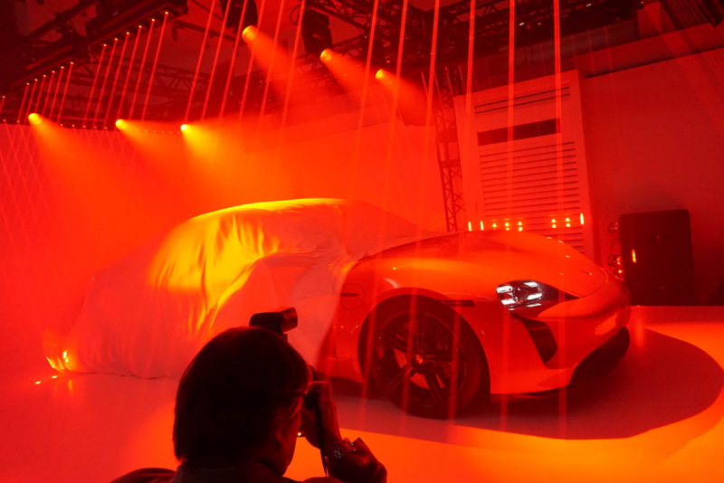 タイカンのアンベール