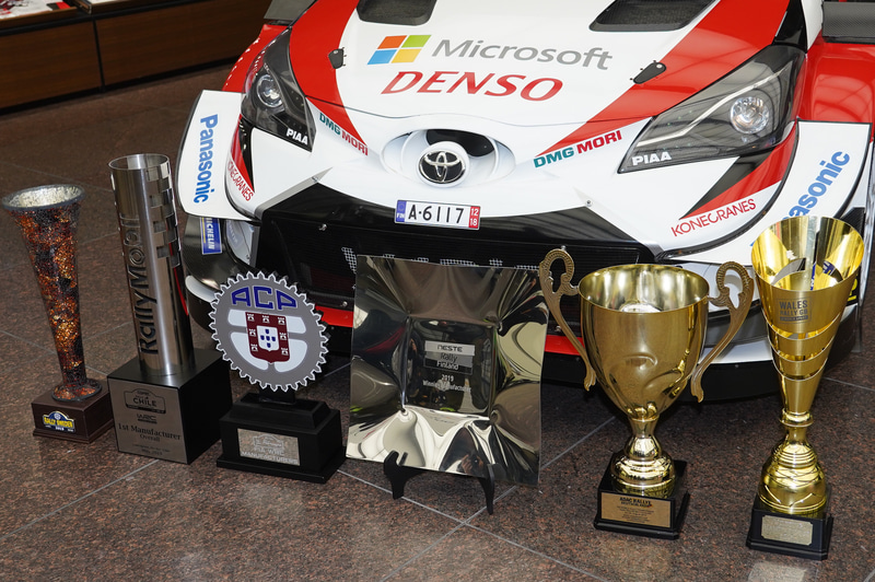 各ラリーでの優勝カップ