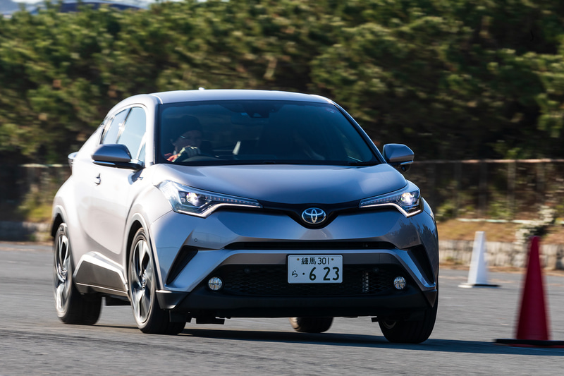 マイチェン前と後のC-HRにも試乗