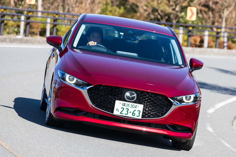 1.8リッターディーゼルのSKYACTIV-D搭載「XD Proactive Touring Selection」にも試乗