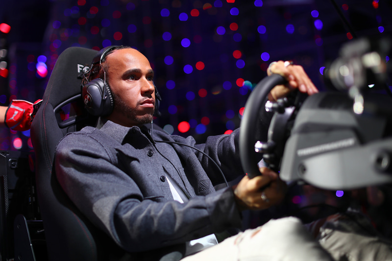 ハミルトン選手は2連覇のかかったブラジルのイゴール・フラガ選手とのコンビで参加