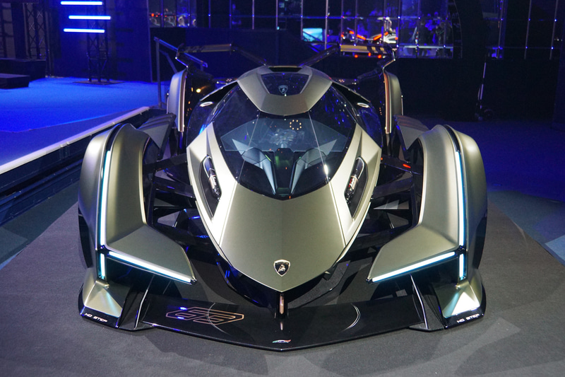 ランボ V12 ビジョン グランツーリスモ