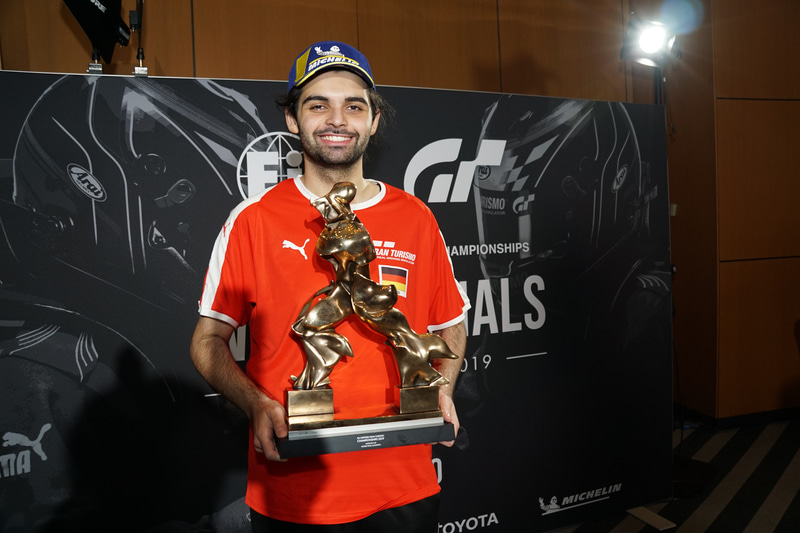 2019シリーズ ネイションズカップ チャンピオンを獲得したドイツ代表のミカエル・ヒザル選手