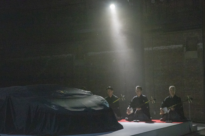 マッツオ・オルテインツィ氏の登壇前に始まった歌舞伎役者の片岡愛之助さんの演技