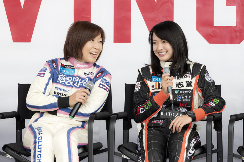 トークでは「最終戦に臨む意気込み」「将来どんなドライバーになりたいか」といった質問に各ドライバーが答えていく