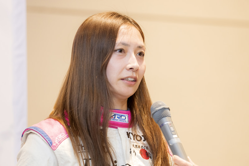 シリーズ3位の荻原友美選手