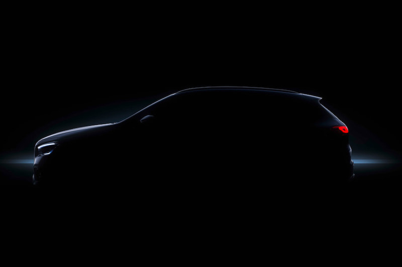 新型コンパクトSUV「GLA」を12月11日14時（現地時間）に世界初公開