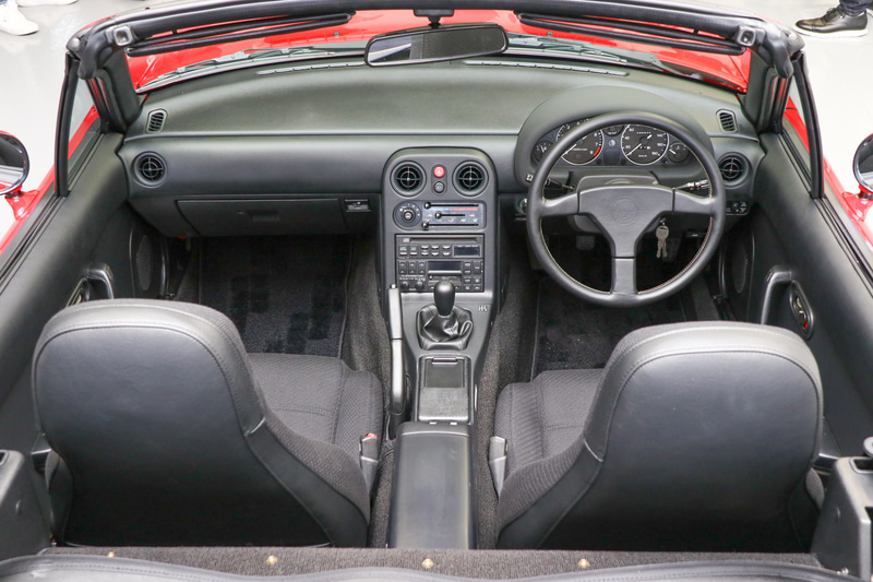 内装も新しくなっていて、シートは表皮を張り替えている