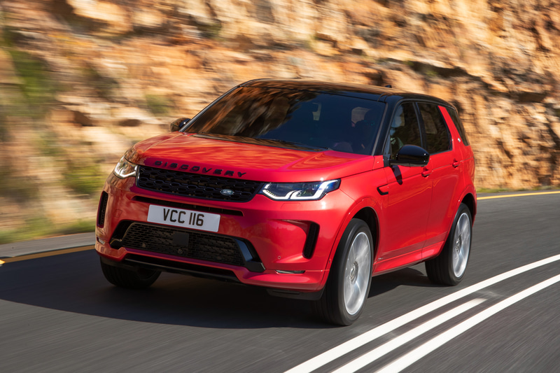 ディスカバリー・スポーツの2020年モデルではランドローバーの最新アーキテクチャー「PTA」を採用。走行性能や安全性を高めている