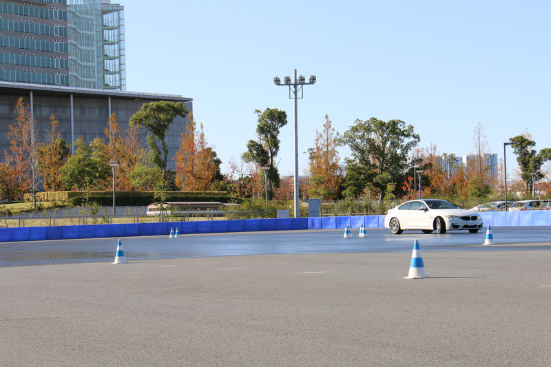 ドライ、ウェットが入り交じるコースでタイム計測するターゲットタイム チャレンジ