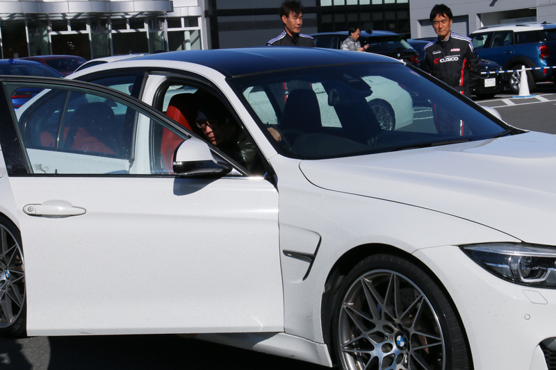 最初にピストン西沢氏がタイム計測を行なってターゲットタイムを決定