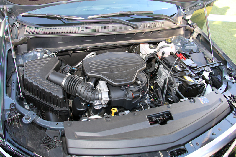 「3L」型のV型6気筒DOHC 3.6リッターエンジンは、最高出力231kW（314PS）/6700rpm、最大トルク368Nm（37.5kgfm）/5000rpmを発生