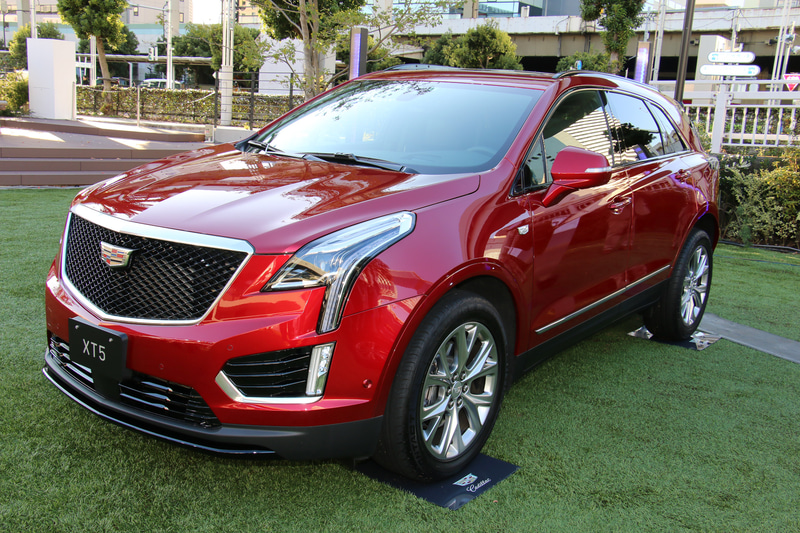 XT5 プラチナム スポーツ（レッドホライゾンティントコート）