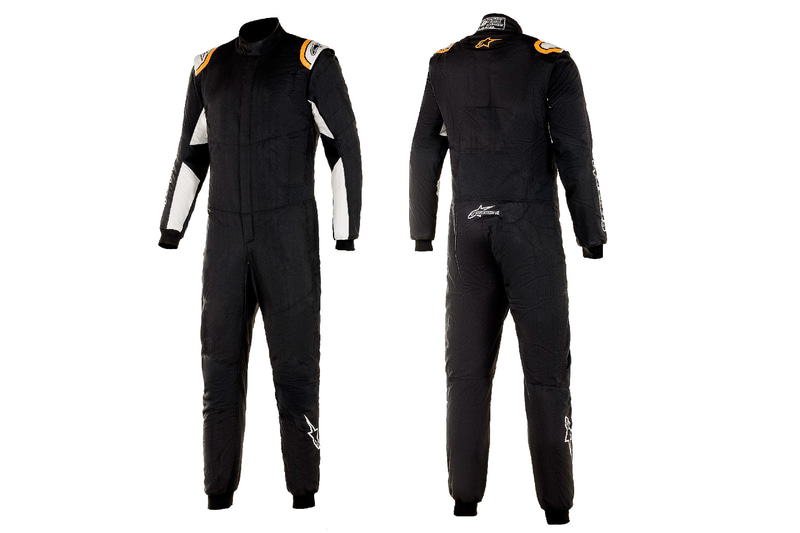 2020年モデルは難燃性の基準が高くなった「FIA8856-2018公認」となる