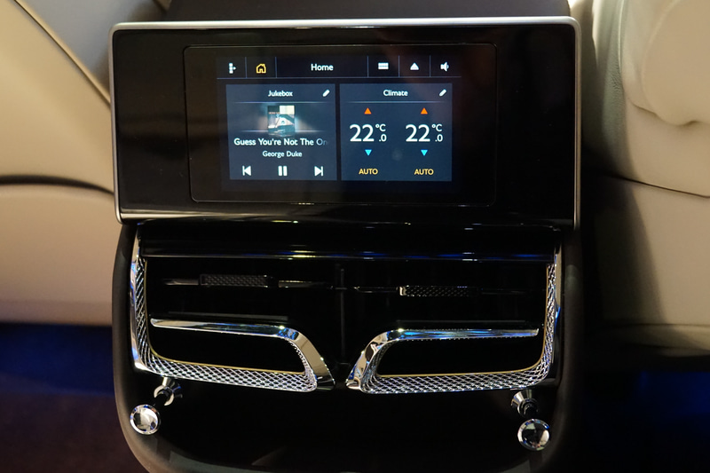 メーターパネルの表示など