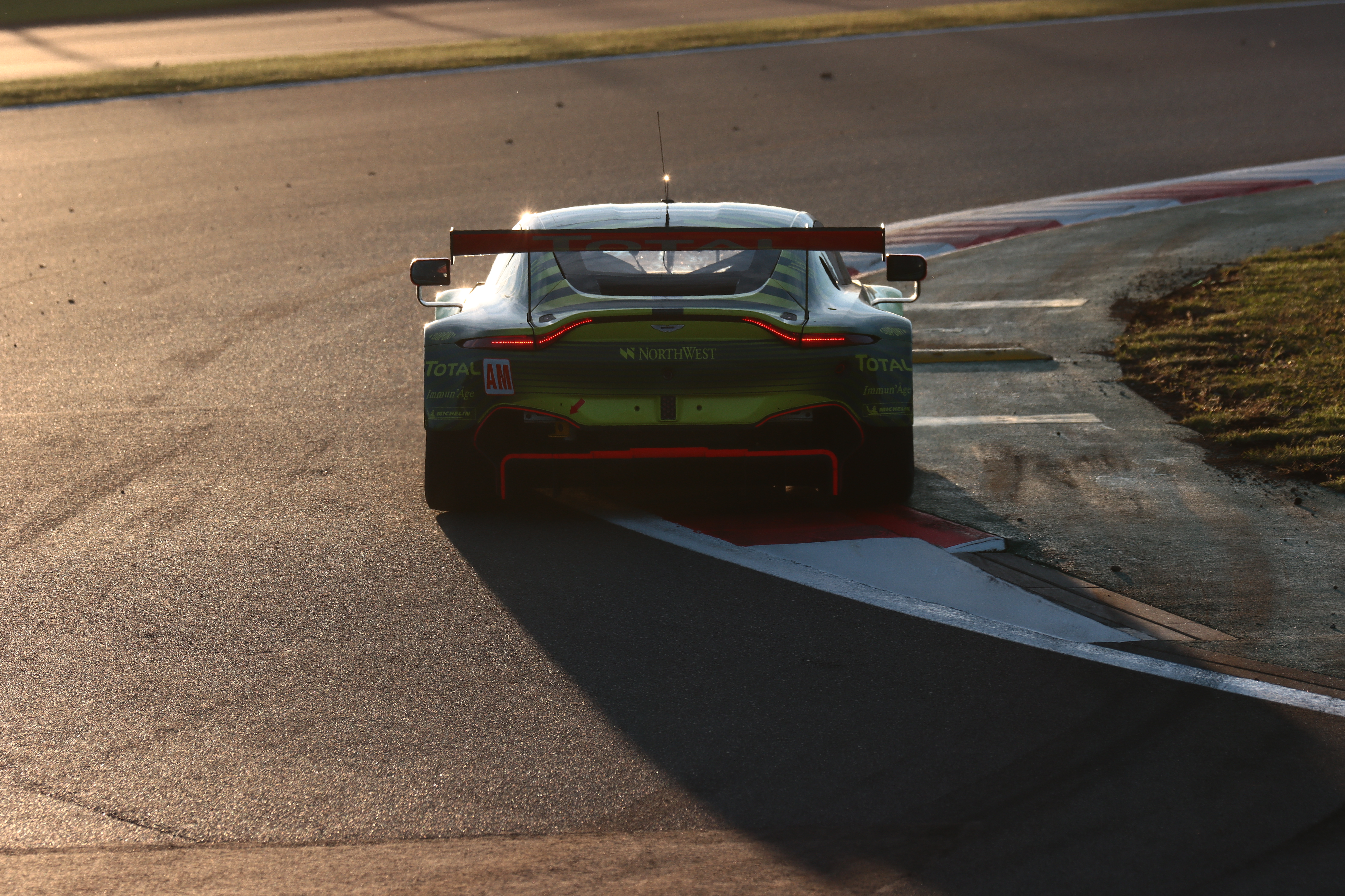 EF100-400mm f/4.5-5.6L IS II USM（248mm）　ISO 100　F6.3　1/500秒