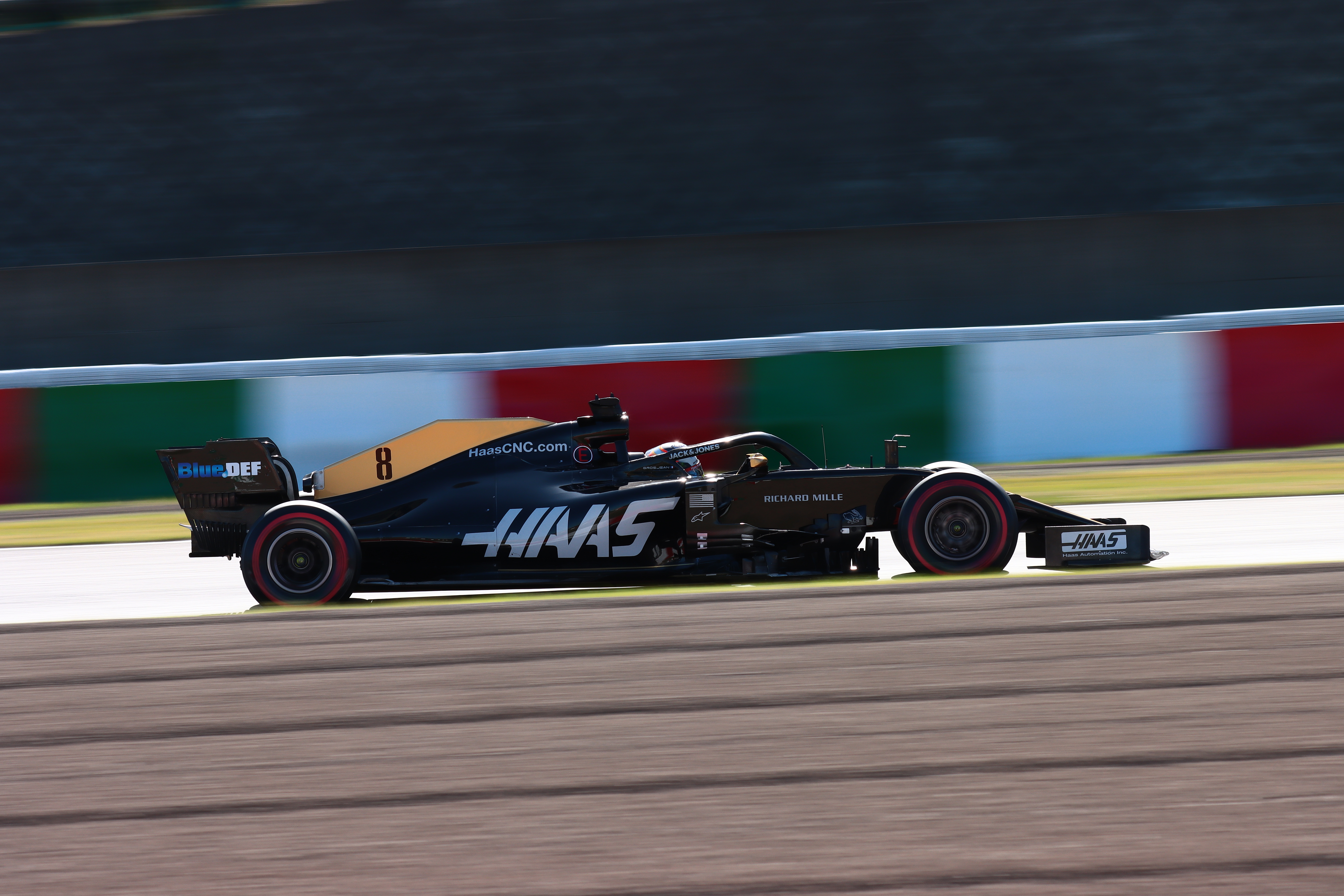 EF100-400mm f/4.5-5.6L IS II USM（120mm）　ISO 100　F9　1/160秒