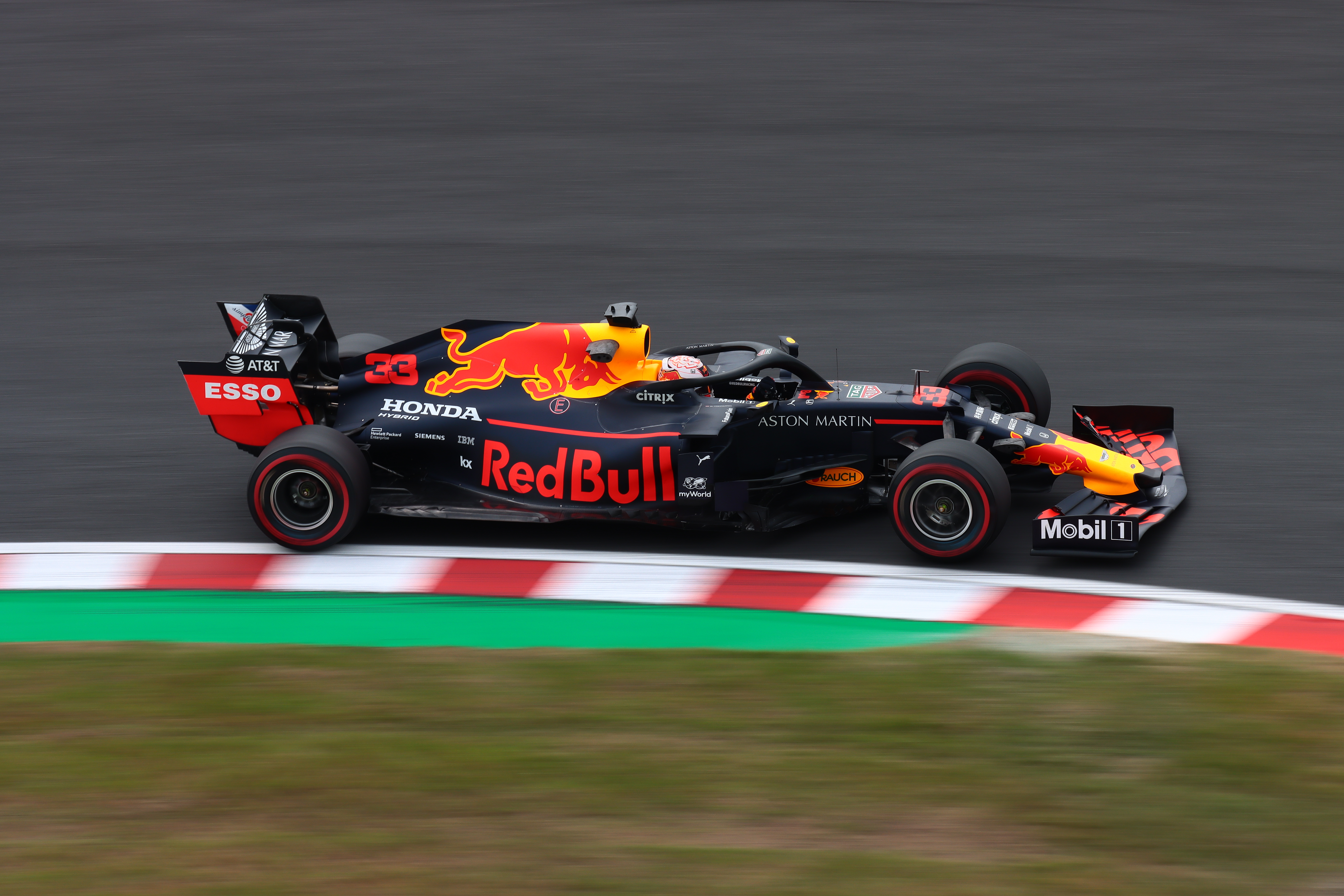 EF100-400mm f/4.5-5.6L IS II USM（142mm）　ISO 100　F11　1/125秒