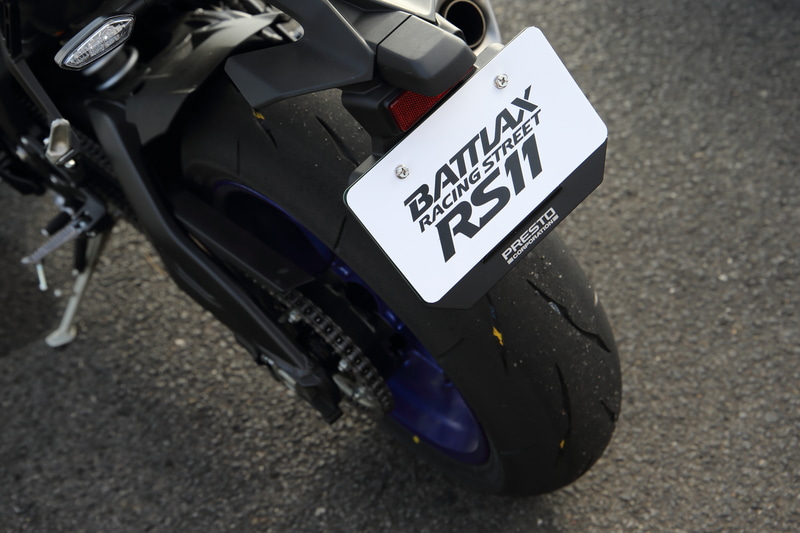 リアは新コンパウンドと「V-MS・BELT」という新構造を採用