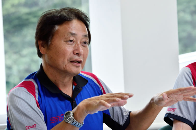 説明してくれたエンジニアは顔なじみのSTI WRXの森さん（STI商品開発部 担当部長 森宏志氏）だったのは驚いた。親しく丁寧に説明してくれたのは感激だった。