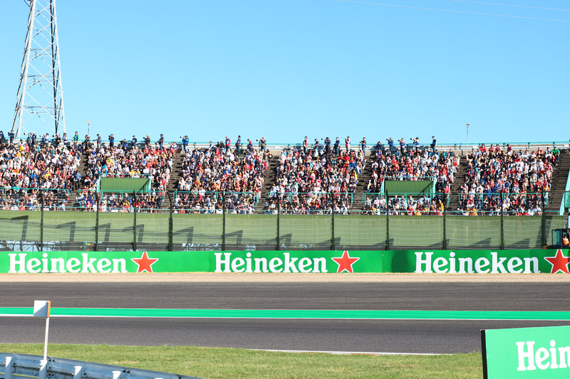 B2席、1コーナー側スタンド