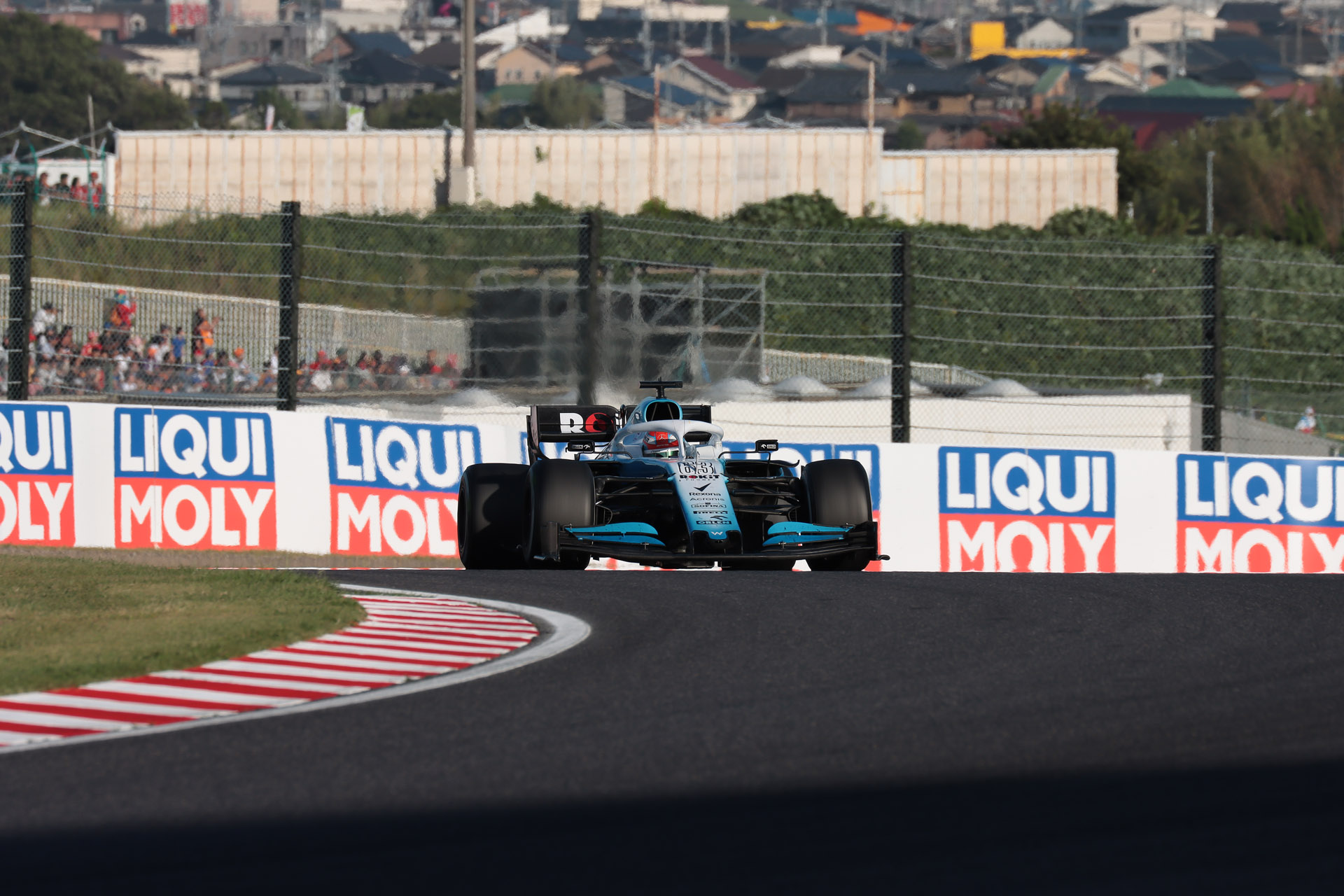 焦点距離330mm、シャッター速度1/500秒で撮影