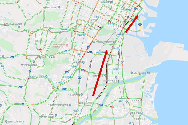 鈴鹿川を越えると、かつやから吉野家まで断続的に渋滞