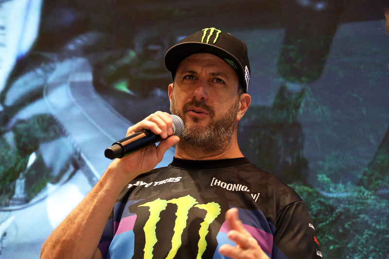 「最新作の撮影でもTOYO TIRESのPROXES R888Rはグリップとスライドのバランスがよく、思いのままにハンドリングすることができた」と語るケン・ブロック選手