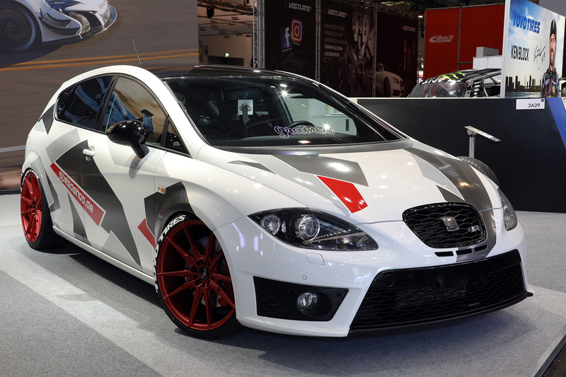 セアト leon Cupra R1P＆PROXES TR1