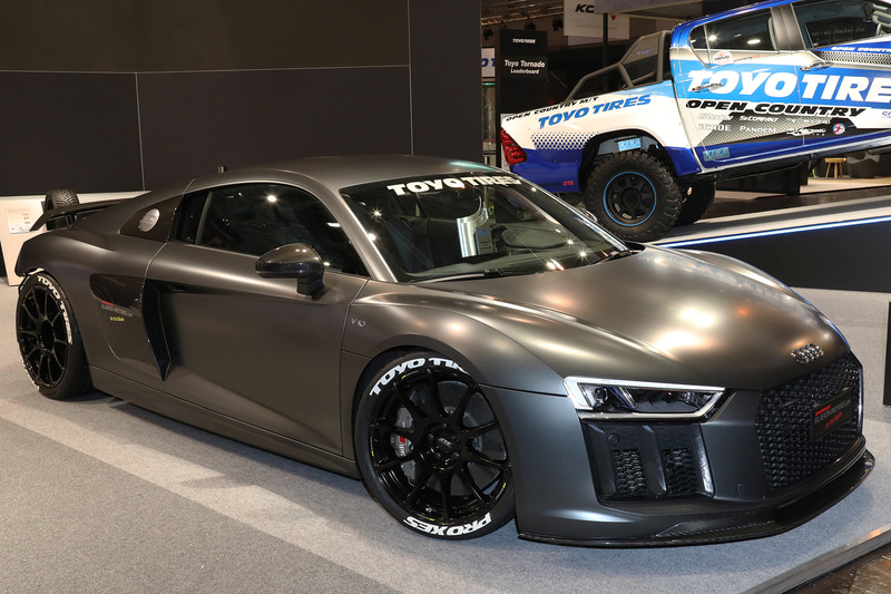 アウディ R8＆PROXES R888R