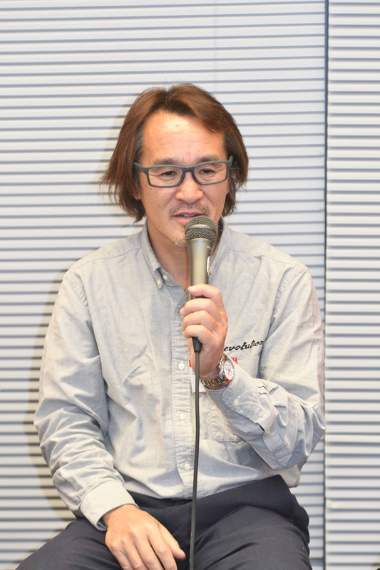 開発現場には青木氏も同行。過酷なテストでクルマへの負担も大きいため、事前整備はもちろん、インターバル時には油脂類の交換やブレーキパーツ交換などの整備を行なうという