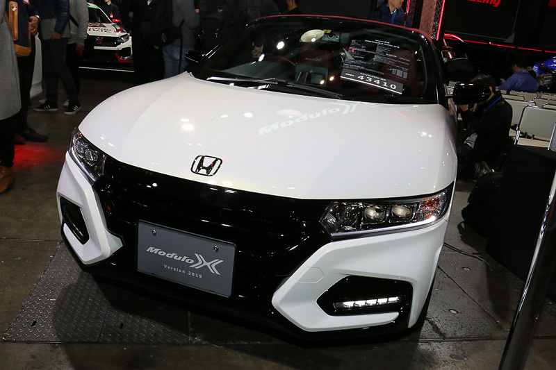 東京オートサロン2019に出展された「S660 Modulo X Version 2019」