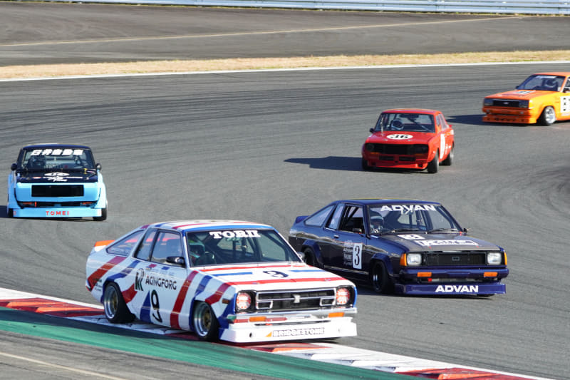 NISSAN ヒストリックカー エキシビションレース。1970年代に盛んだったツーリングカーレースの様相が見事に再現された