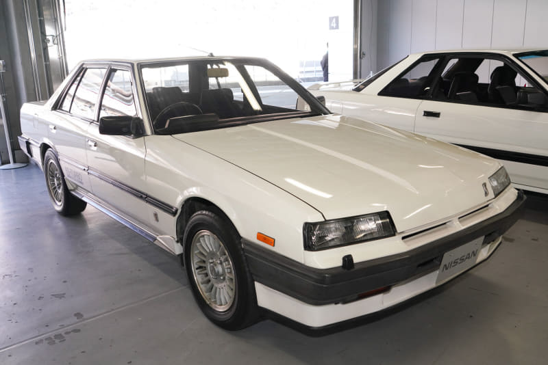 スカイライン セダン 2000 ターボインタークーラー RS・X（1984）