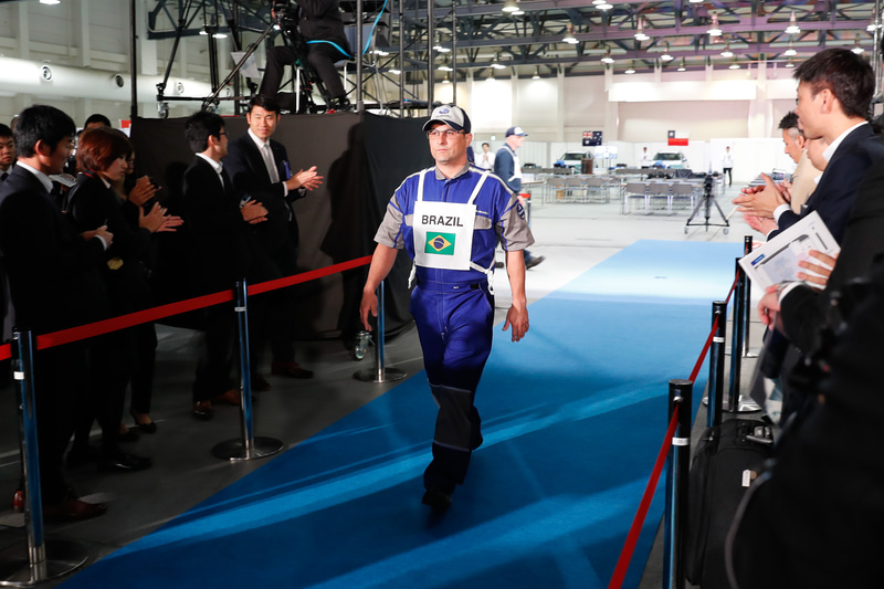 出場選手の入場シーン