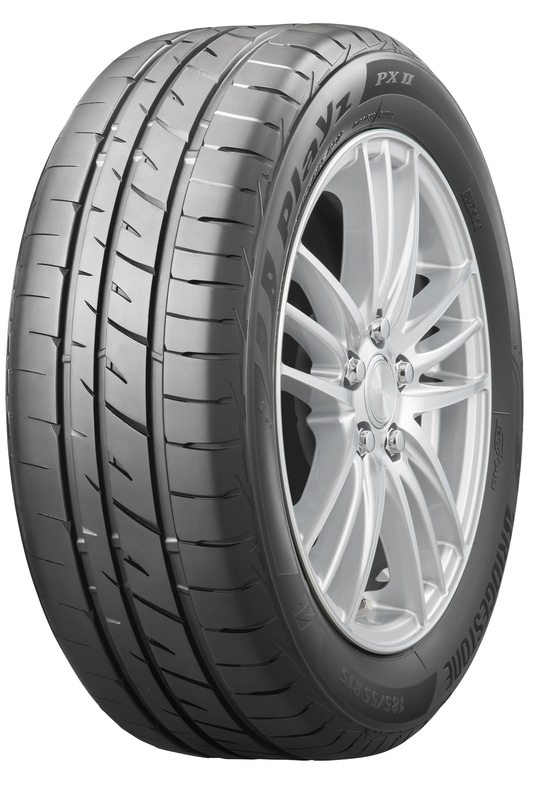 Playz PX IIは一部サイズで3本溝になる（185/55R15 82V）