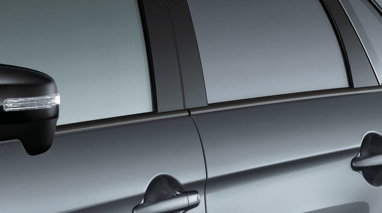 ベルトラインモールもブラックとした