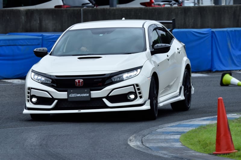 ほぼ街乗りがメインで、長く乗るユーザーをターゲットにしているので、LSDはあえてノーマルのままという。もちろん、ノーマルでも十分楽しめる