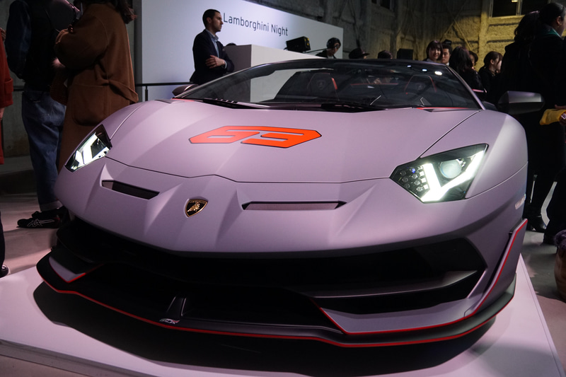 会場に展示された「アヴェンタドール SVJ 63 ロードスター」