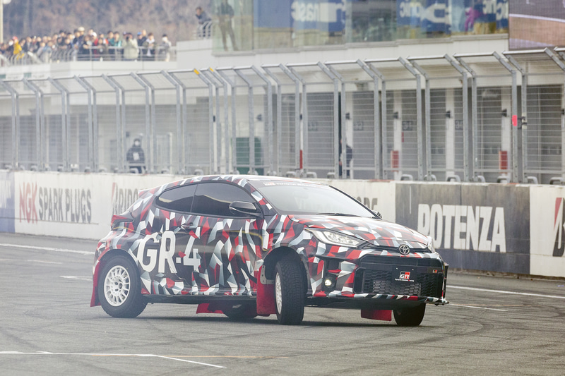 ドーナツターンであいさつ