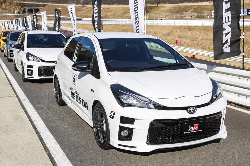 試乗車として用意されていた「ヴィッツ GR SPORT」