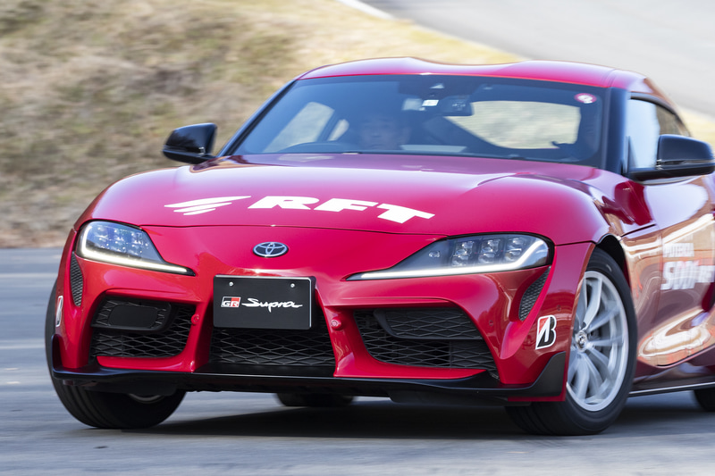 同乗体験には3台のスープラを用意