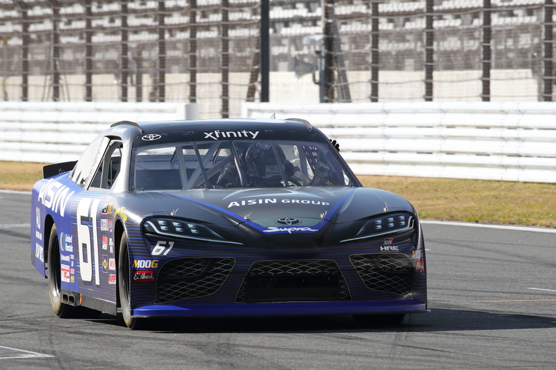 スープラのNASCARも登場