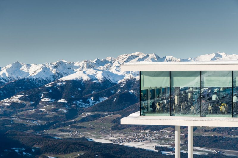 絶景のレストラン「AlpiNN」