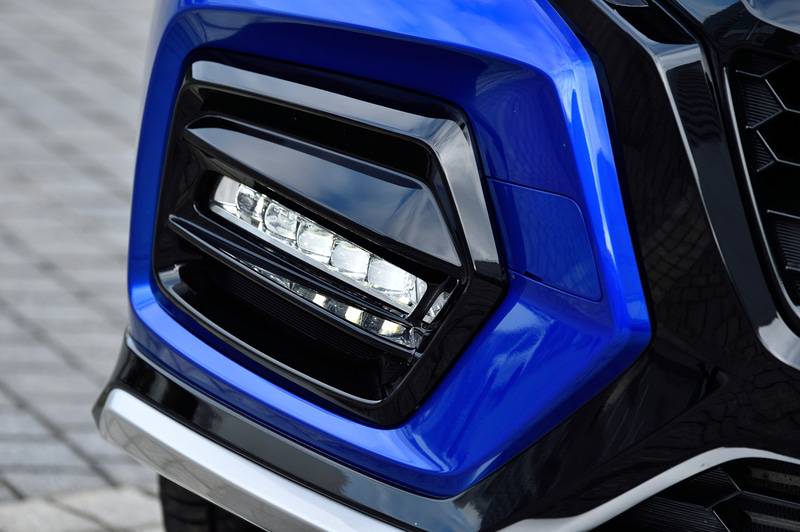 専用LEDフォグランプ