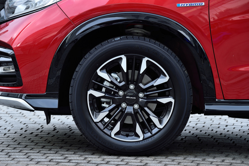 専用17インチアルミホイール