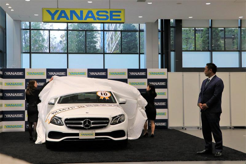 会場では車両のアンベールとマスコットキーの贈呈が行なわれた