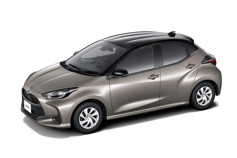 「ブラック×アバンギャルドブロンズメタリック」（5万5000円高）