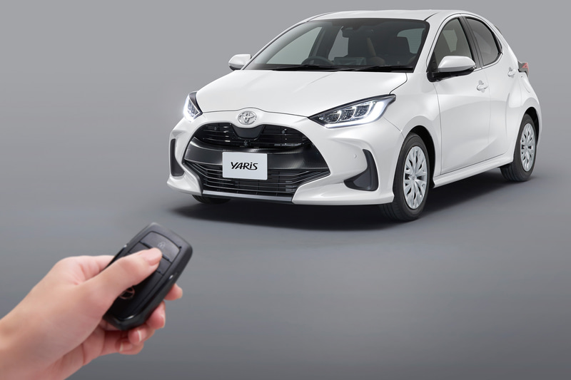 3灯式フルLEDヘッドライトは「おむかえ照明機能」も備える