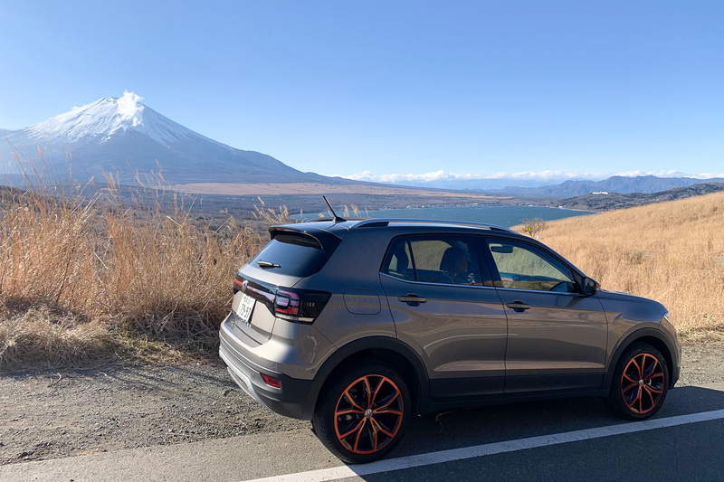 フォルクスワーゲン最小のSUV「T-Cross」と山中湖